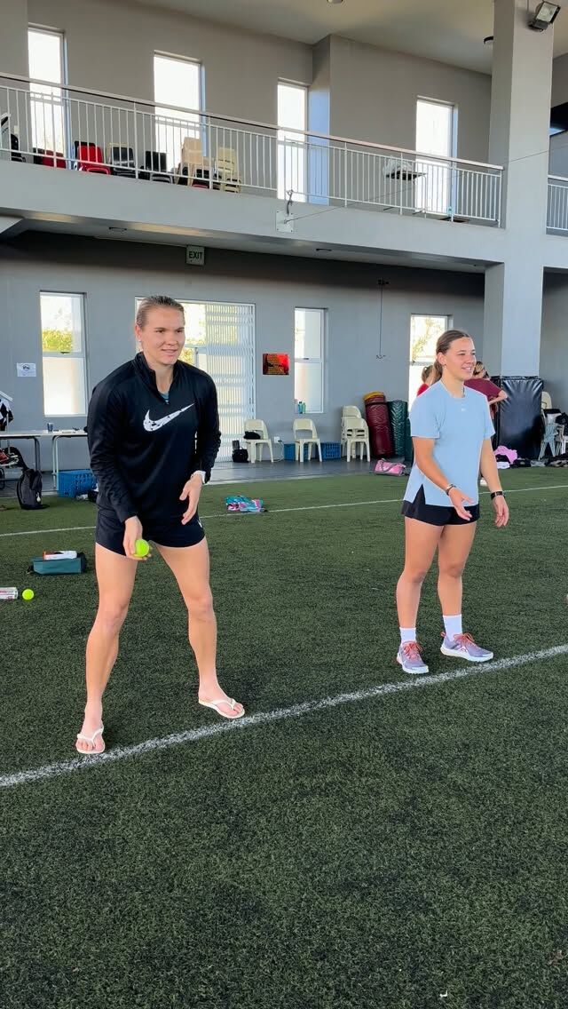 Sharp hands. Sharp minds. 👀🏉
Today’s session challenged the girls hand-eye coordination, reaction speed and focus -because the best players train the details.