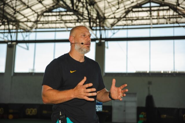 SAS Rugby Coaches Seminar Day 2 delivered high level coaching insight across every area of the game 🏉🔥James Winstanley challenged coaches to rethink the game with Transition Creating Frameworks for Chaos focusing on clarity under pressure ⚡️
Sean Erasmus shared his detailed approach to Defence and what it takes to build a connected disciplined system that players trust 💙 @seanerasmus
Kevin Foote brought powerful lessons on Culture and Leadership shaped by a global coaching journey 🌍
Helmut Lehmann broke down Building an Easy but Effective Lineout System making set piece success accessible for any team 🙌 @helmutlehmann
Hein Kriek offered invaluable perspective in Director of Rugby You Got the Job Now What helping coaches understand leadership structures and long term planning 🧠 @hein_kriekA massive day of ideas learning and practical coaching growth 💯#SASRugby #CoachGrowth #RugbyCoaching #HighPerformanceRugby #RugbyPathways #LeadershipInSport #RugbyDevelopment