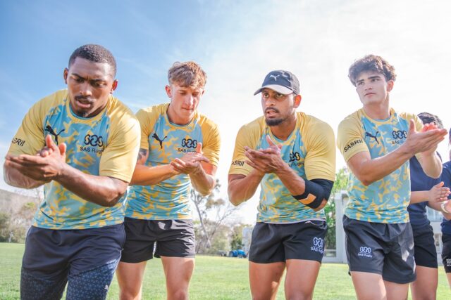 Master the middle 👌🙌#rugbysevens #sasrugbysevens #block2 #stripstrapstrikestrangle #thisissevens #beyondthegame